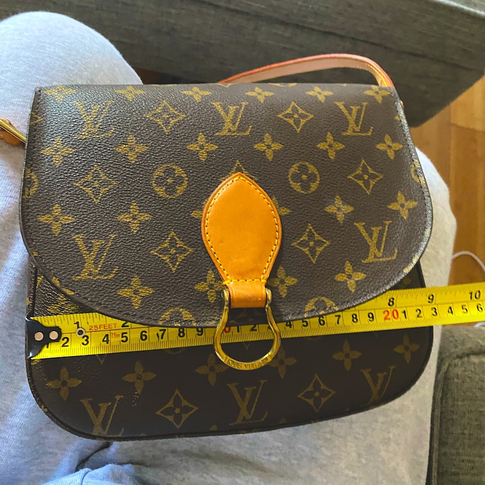 Louos Vuitton Saint Cloud crossbody bag